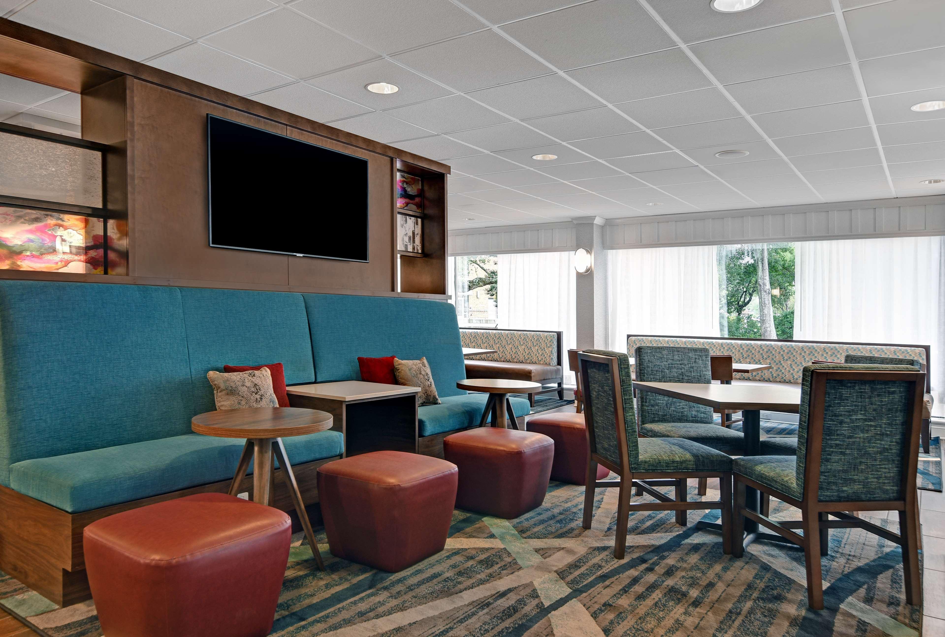 Hampton Inn Patriots Point Mount Pleasant Exterior photo