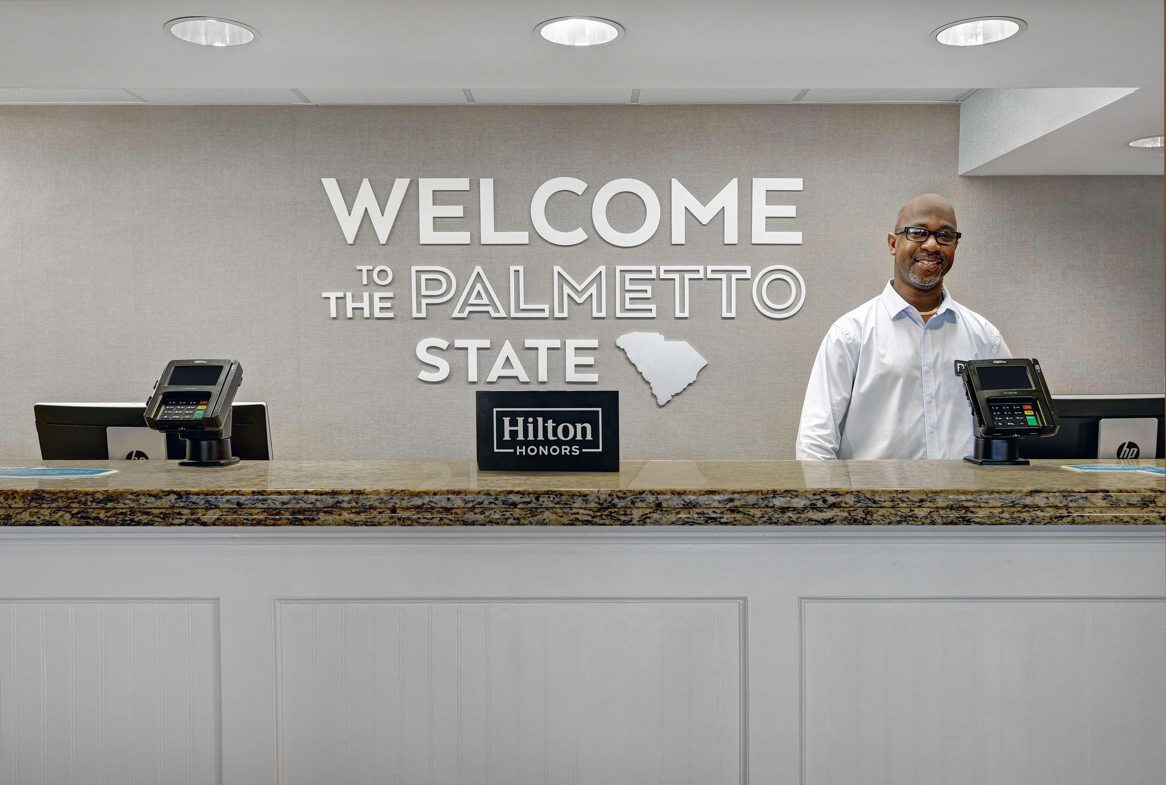 Hampton Inn Patriots Point Mount Pleasant Exterior photo