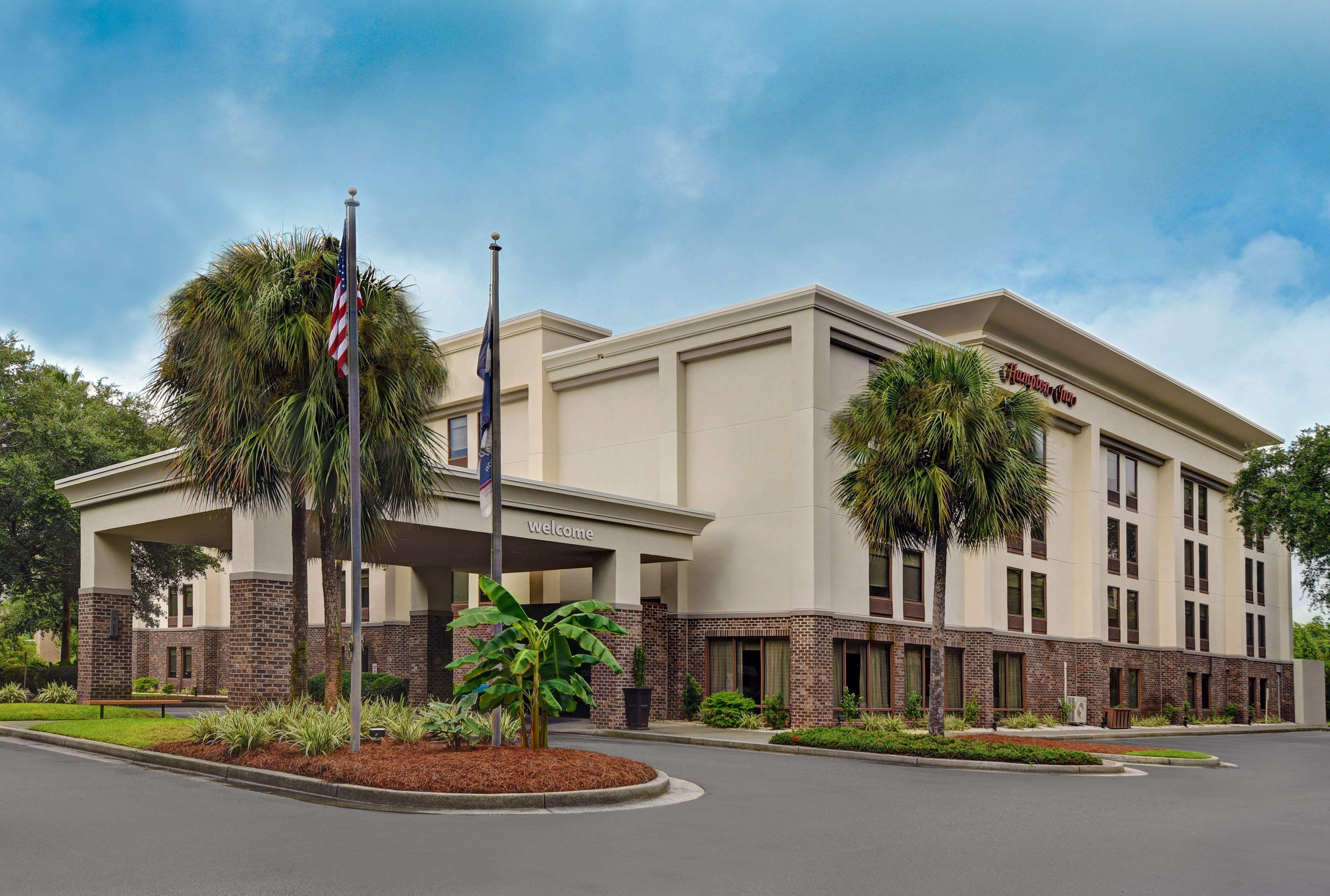 Hampton Inn Patriots Point Mount Pleasant Exterior photo