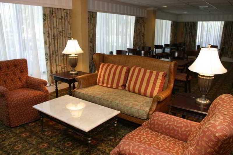 Hampton Inn Patriots Point Mount Pleasant Room photo