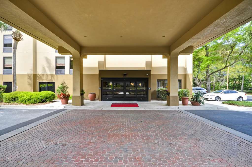 Hampton Inn Patriots Point Mount Pleasant Exterior photo